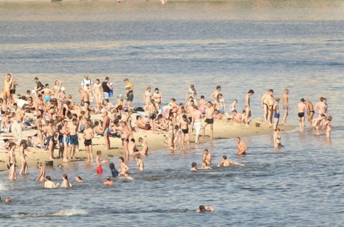 Продажа украшений на пляже