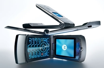 Motorola RAZR V3 – один из самых продаваемых мобильников за всю историю телекома, настоящий бренд в мире связи, породивший массу клонов